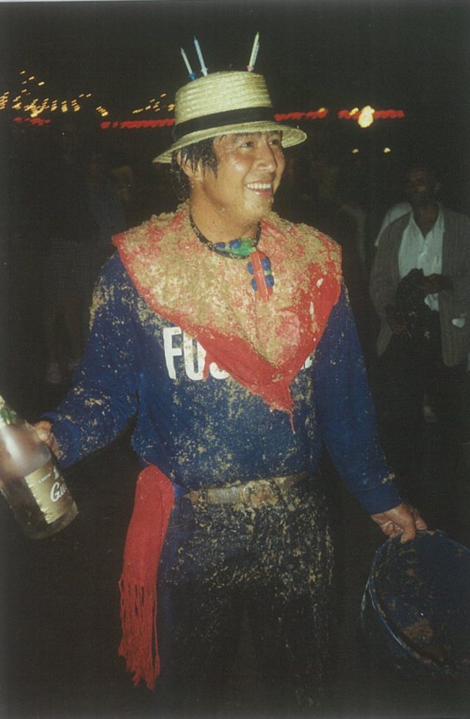Ike celebrating his birthday in Pamplona in ’89. We’d get some buckets, fill them up with any old street sludge we could find…and tip the lot over him. It’s ‘cos we loved him, see…?! (By the way, he’s in the Guiri of the Year photo, too.)